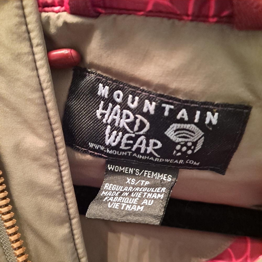 Mountain HardWear Forest Green Vest - Picture 2 of 9